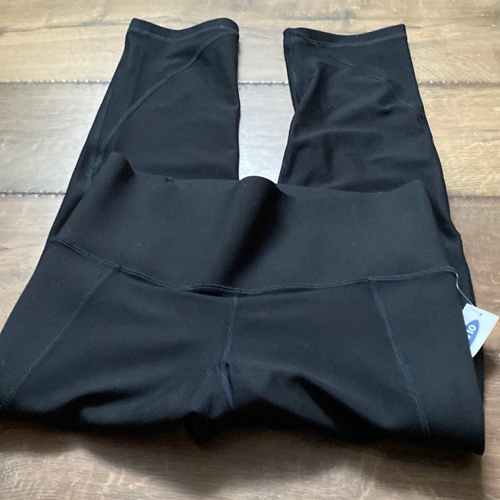 Old Navy Active elevate leggings with sculpt